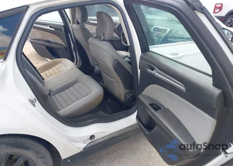 2013 Ford Fusion S z USA, uszkodzony, nr VIN 3FA6P0G70DR328359